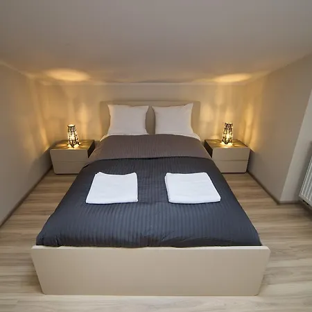 1 Night In - Wielka 3*