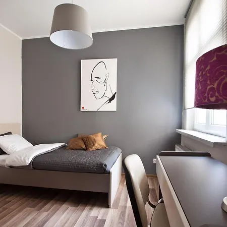 Aparthotel 1 Night In - Wielka