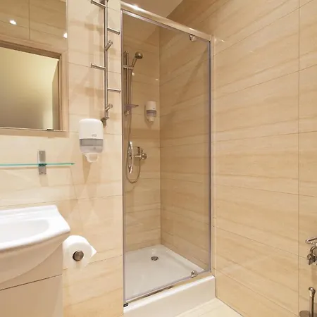 Hotel apartamentowy 1 Night In - Wielka 3*