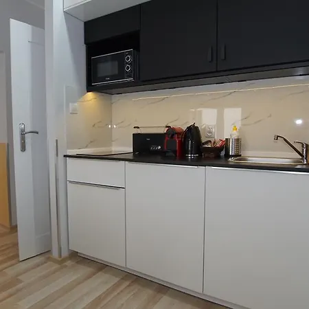 Aparthotel 1 Night In - Wielka 3*