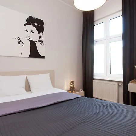 1 Night In - Wielka 3*